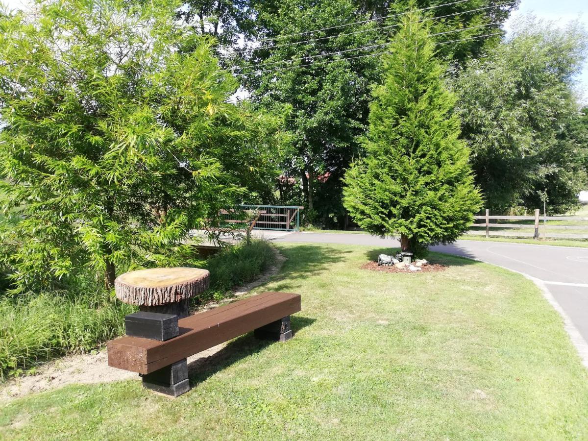 Ferienhaus Am Bach Kirchberg an der Raab Exterior foto